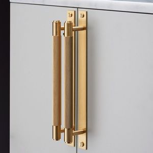 Manija de Latón Resistente para Gabinetes de Almacenamiento en Entradas, con Diseño Minimalista y Elegante para Uso en Interiores Modernos - Product Image 2