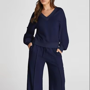 ชุดเซ็ทลำลองผ้าฟลีซพรีเมียมสำหรับผู้หญิง ล้างสีแบบ Acid Wash ดีไซน์มินิมอลสองชิ้นเข้าชุดกัน - Product Image 1