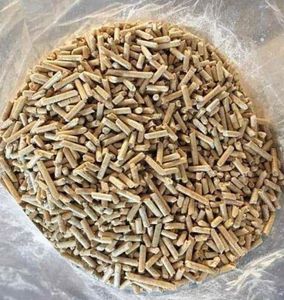 Venta al por mayor de pellets de madera de pino calidad ENplus A1 leña de haya en bolsas de 15kg pellets de madera de roble disponibles a precios económicos - Product Image 1