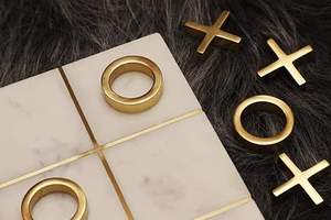 Planche en marbre naturel Tic Tac Toe avec noughts et croix en métal Nine Square Educational XO Game - Product Image 5