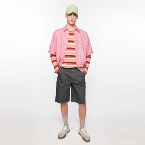 Canvas <b>Shorts</b> <b>Man</b> - Unisex, Regular Fit, Mid Waist, Wide Leg, <b>Knee</b> <b>Length</b>, Quick Dry and Garment-Dyed Cotton with Leather Patch - Product Image 3