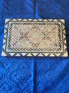 Modern Luxury Artisan Crafted <b>Wooden</b> Mother Pearl Inlay Floral Pattern Customizable Shape <b>Jewelry</b> <b>Box</b> Storage Case Home Interior - Product Image 3