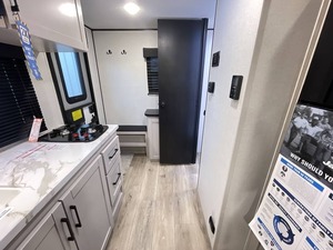 Nouveau Jayco J-a-y F-e-a-t-h-e-r A-i-r S-L 15TBSL 2026 prêt à la vente - Product Image 5