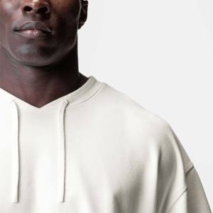 T-shirt surdimensionné confortable et tendance pour homme avec coupe ample pour le style streetwear urbain - Product Image 3