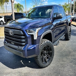 TO-YO-TA TU-ND-RA CUSTOM LIFTED CREW 4X4 AUTOMATIQUE V6 CYLINDRES ÉTAT IMPECCABLE 2025 - Product Image 1