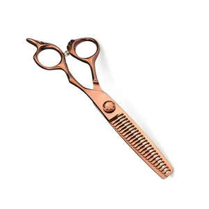 Ciseaux de coupe de cheveux en or rose pour la beauté Ciseaux de style léger en métal et en acier au design personnalisé - Product Image 4
