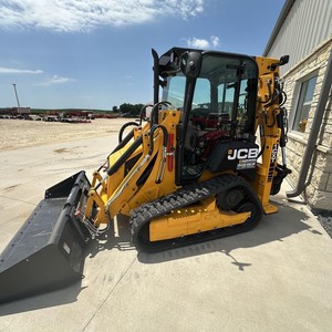 Minicargadora JCB 1CXT 2024 a la venta en línea, construcción Premium, rendimiento fiable, versátil para todas las necesidades de servicio pesado en especial - Product Image 6