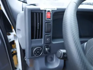 รถบรรทุกอีซูซุ NPR 700P 6 Ton NPR Isuzu แชสซีรถบรรทุกขนาดเล็กขายดี