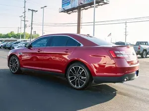 Ford Taurus SEL 2018 - Product Image 3