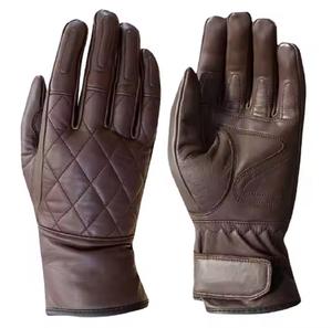 Gants d'équitation de moto en cuir avec sécurité et confort pour les sports de plein air fabriqués au Pakistan - Product Image 4