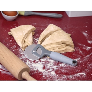 Tagliapizza in acciaio inox 7x19cm. (3 Claveles 04649) - Product Image 2