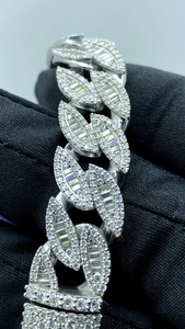 Cadena cubana Iced Out de plata de ley 925 con moissanita VVS de alto brillo y diseño geométrico para uso unisex - Product Image 2