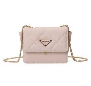 Borsa a Tracolla in Pelle con Catena per Donna - Product Image 4