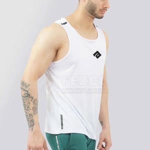 Débardeur d'entraînement avec étiquette personnalisée Débardeur à séchage rapide pour hommes Idéal pour la course ou la gymnastique Débardeur pour hommes - Product Image 2