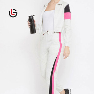 Conjunto Deportivo de Mujer GLOBAL LEATHER, Cómodo, con Cordón Ajustable, para Entrenamiento de Invierno, de Moda, Corte Regular, con Capucha - Product Image 5