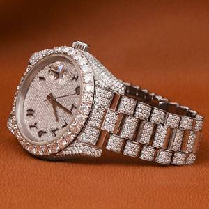 Reloj Mecánico de Cuarzo para Mujer, Alta Demanda, Acabado Dorado, Diamante Moissanite VVS, Esfera Redonda Blanca Inteligente, Última Moda - Product Image 2