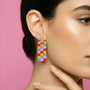 ต่างหูลูกปัดโบฮีเมียนดีไซน์สีเทอร์ควอยซ์และลูกปัดแก้วเรียงซ้อนและของขวัญเครื่องประดับที่ไม่เหมือนใครโดยหัตถกรรม - Product Image 3