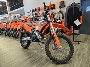 ( J) OFERTA NUEVA AL POR MAYOR PARA LA MOTOCICLETA K T M 300 XC 2025 - Product Image 1
