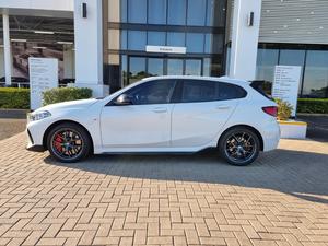 UTILISÉ LHD/RHD 2023 B M W 1 SERIES 118I MZANSI EDITION - Product Image 4