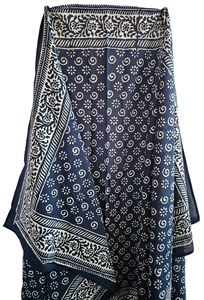 Paréo sarong indien fait main 100% coton, imprimé à la main, motif floral, une pièce, 44 pouces x 72 pouces - Product Image 2