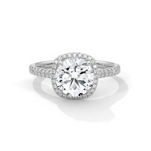 Anillo de Compromiso con Halo de Moissanita de Corte Redondo en Plata de Ley 925 - Product Image 1