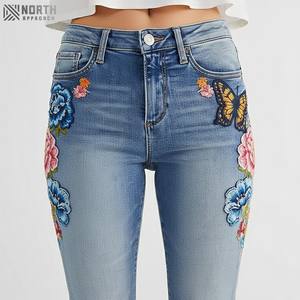 Pantalon évasé en denim pour femmes Oem sur mesure avec un matériau de qualité supérieure pantalon respirant à séchage rapide - Product Image 3