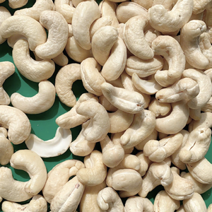 เม็ดมะม่วงหิมพานต์ W320เม็ดมะม่วงหิมพานต์เม็ดมะม่วงหิมพานต์เม็ดมะม่วงหิมพานต์เม็ดมะม่วงหิมพานต์จากเวียดนามส่งออกไปยังดูไบ, อียู, ตะวันออกกลาง - Product Image 1