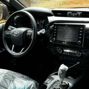 Toyota Hilux Adventure 4.0L V6 Usada, Año 2025 - Product Image 4