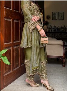 ชุดสัลวาร์ คามีซ 3 ชิ้น งานปักลายสวยงามพิเศษ ประดับด้วยเลื่อม เหมาะสำหรับผู้หญิงหรือเด็กผู้หญิง สำหรับเทศกาลวันอีด - Product Image 2