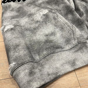 เสื้อฮู้ดดี้สีดำแบบกำหนดเอง ผ้าฟลีซ 360 แกรม ลุคฟอกสี ปักด้วยไหมเชนิลล์  สำหรับผู้ชาย สีขาว ประดับหมุดและคริสตัล - Product Image 5