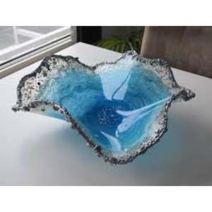 Bol de service en résine fait main, grand design moderne pour restaurant, pièce unique pour servir la salade - Product Image 3
