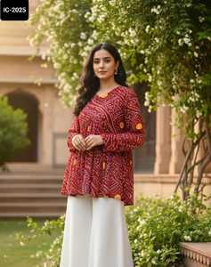 Imprimé indien décontracté et de festival en Georgette pure avec motif fantaisie intérieur Kurta court avec imprimé Bandhani pour un usage régulier - Product Image 6