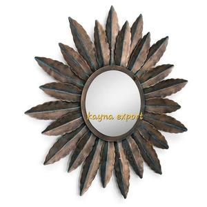 Venta caliente espejo de pared de Metal decorativo diseño de plumas con acabado antiguo espejo de pared de Metal artesanía india espejo de pared de lujo - Product Image 6