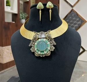 Conjunto de Collar y Aretes Chapados en Oro de Primera Calidad, Hechos a Mano, para Bodas, Colección para Mujer - Product Image 1