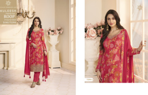 Traje Salwar Kameez al por Mayor, Tela Chinon Pesada con Estampado Digital Múltiple y Bordado con Lentejuelas, Ropa Étnica - Product Image 3