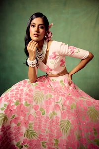 Lehenga choli ผ้าแคนนอนหนาพิมพ์ลายดอกไม้สวยงามแบบพรีเมี่ยมพร้อมผ้าจอร์เจียปักลายดิจิทัล - Product Image 5