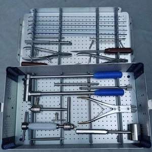 Juego de instrumentación de uñas elástico manual con caja para uso hospitalario - Product Image 2