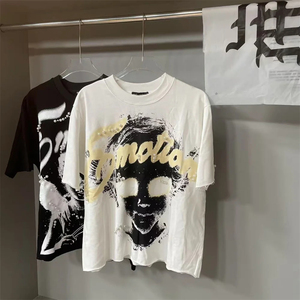 Camiseta RoughPlay Vintage Blanca Brillante de Manga Corta con Diamantes al por Mayor - Product Image 3