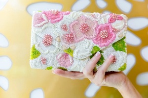 Bolso de Mano Tipo Sobre con Forro de Satén/Terciopelo y Estampado Floral de Moda, Calidad Garantizada, para Mujer, Bolso de Fiesta, Venta al por Mayor en Grandes Cantidades - Product Image 2