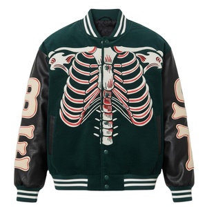 Chaqueta Varsity Personalizada con Logotipo para Hombre, Estilo Urbano Y2K, Chaqueta Letterman Vintage con Estampado Gráfico de Serpiente, Chaqueta Bomber Rosa de Tela Gruesa - Product Image 1