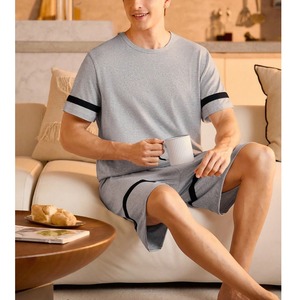 Costume de sport court d'été pour hommes T-shirt et short décontractés à manches courtes et de loisirs Ensemble de 2 pièces pour hommes Service Export du fournisseur BD - Product Image 4