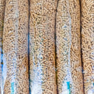 Approvisionnement direct d'usine de granulés de bois écologiques à haut pouvoir calorifique pour centrales électriques et chauffage domestique en provenance du Vietnam - Product Image 2