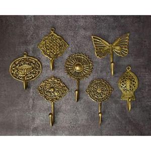 Crochets muraux en laiton massif de reproduction antique pour un décor rustique et vintage avec un design complexe crochets muraux en laiton - Product Image 2