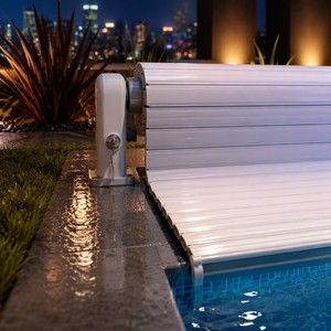 Persiana Enrollable Exterior de Aluminio Blanco, Persiana Corredera Compacta y Retráctil para Patio o Terraza - Product Image 4