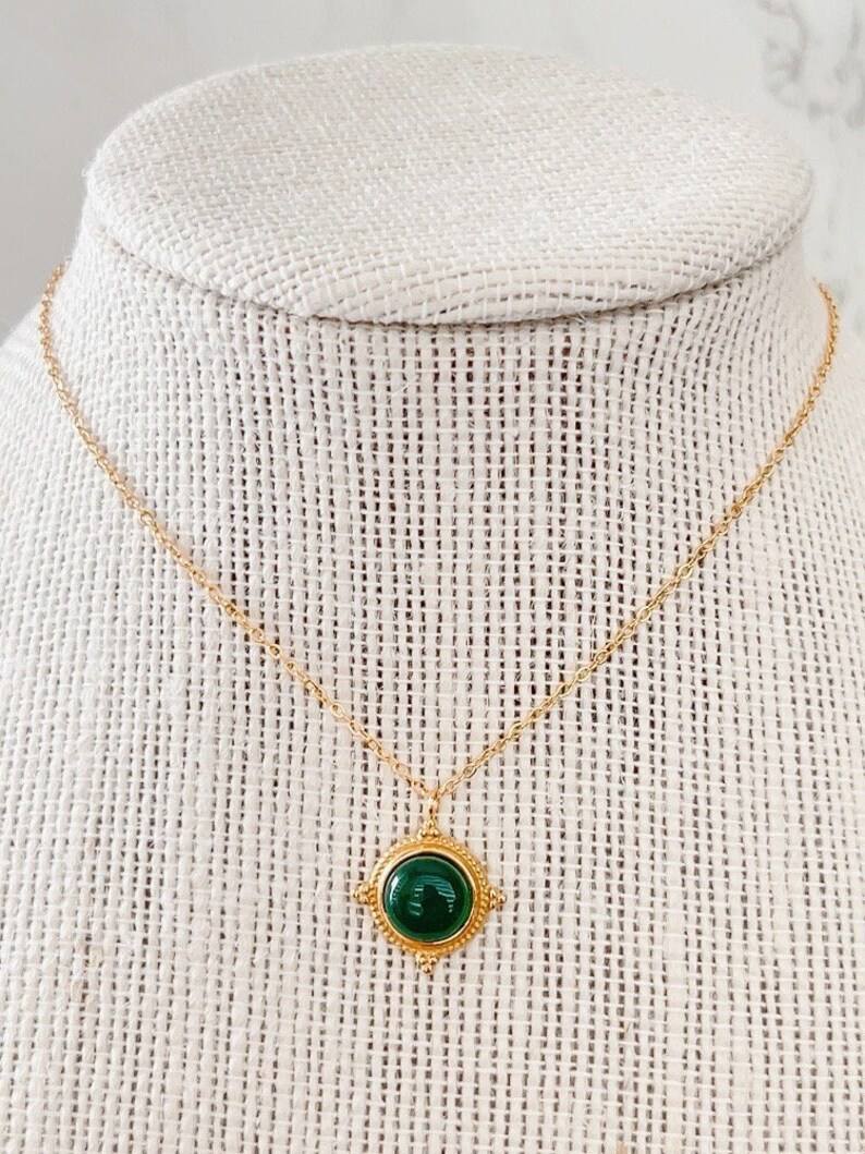 สีเขียว