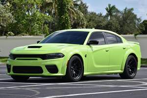 Dodge Charger SRT Hellcat Widebody Jailbreak 2023 d'occasion en excellent état, 717 ch, moteur Hemi V8 suralimenté, sublime - Product Image 5