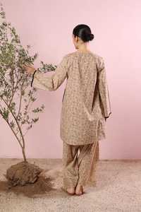 Farshi Casual Luxury 2 piezas Trajes de mujer Modesto y formal Patrón sólido Estilo pakistaní e indio Venta al por mayor de Pakistán - Product Image 3