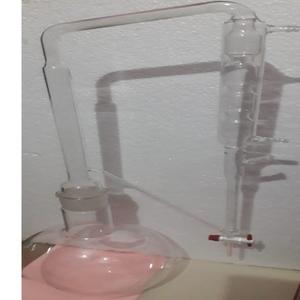 Appareil de distillation d'huiles essentielles en verre borosilicate transparent Clevenger 1000ML Unité d'hydrodistillation de laboratoire OEM - Product Image 3