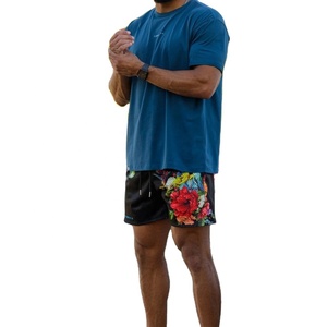 Shorts de sport mi-longs personnalisés en coton respirant à sublimation intégrale, séchage rapide, motif décontracté en maille de 5 pouces pour la plage et la course à pied - Product Image 1