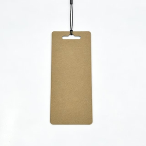 Etiquetas colgantes de papel reciclado ecológicas con estampado en lámina dorada, tarjeta de papel impresa personalizada para ropa, regalos y empaques de marca - Product Image 3